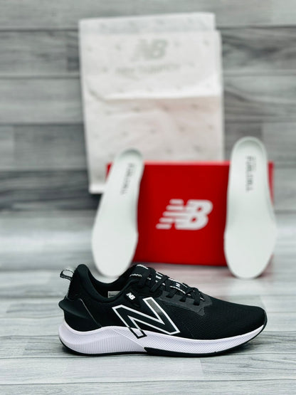 New Balance - FuelCell RC Elite - Black White