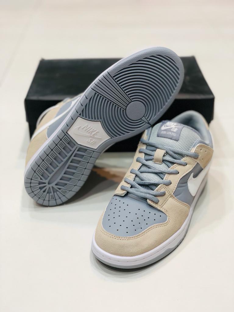 NKE Airforce1 Dunk Low Summit White 2.0 Sneakfitters