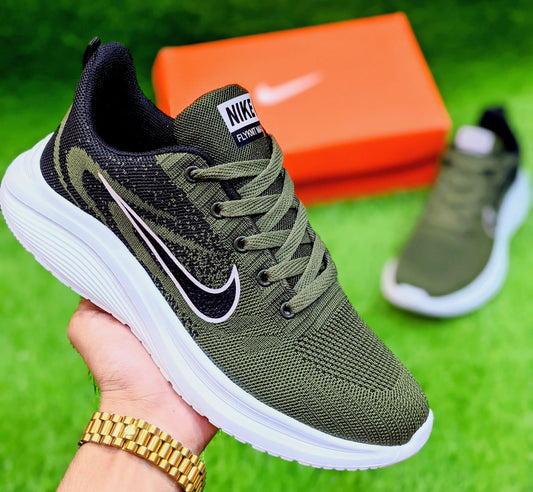 NKE - Air Zoom Pegasus 37 - Olive Green (Sale)