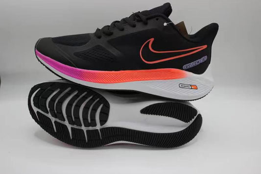 NKE Zoom - Pegasus 37 - Black 2-0