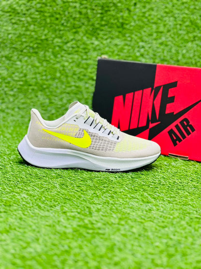 NKE Zoom - Pegasus 37 - Light Green