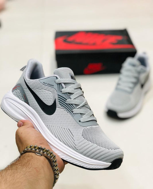 NKE  Zoom Pegasus 39 - Grey