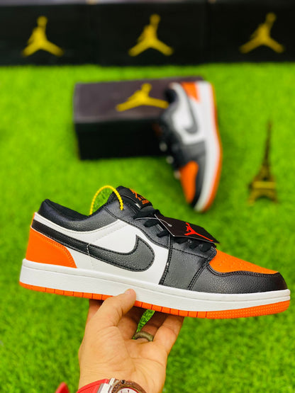 AR JDN 1 Low - Black Orange