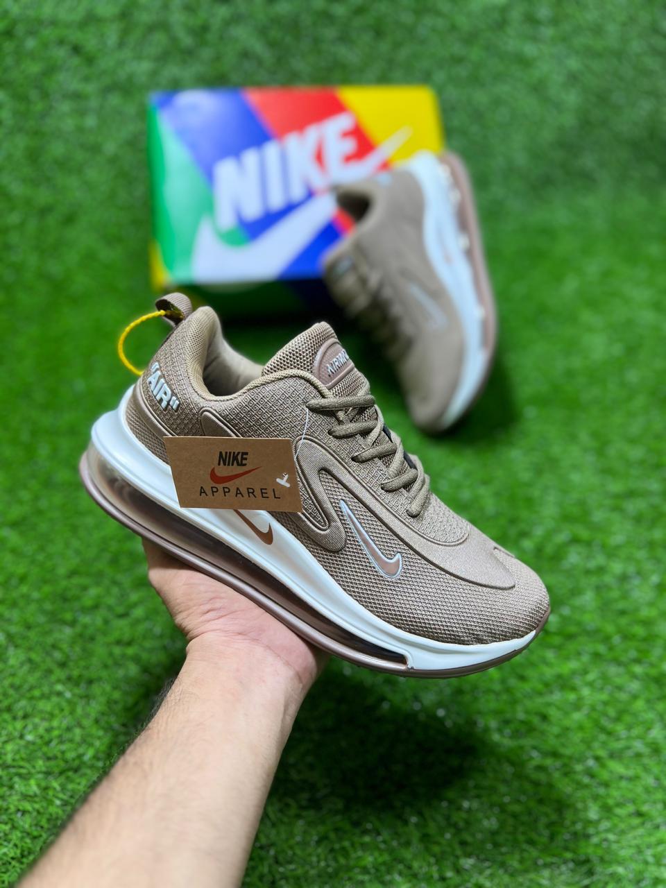 NKE Air Max 720 Brown