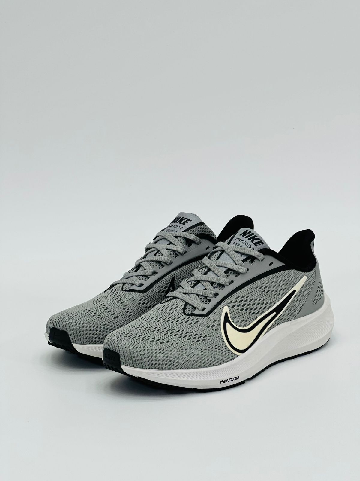 NKE Zoom - Pegasus 39 - Grey White