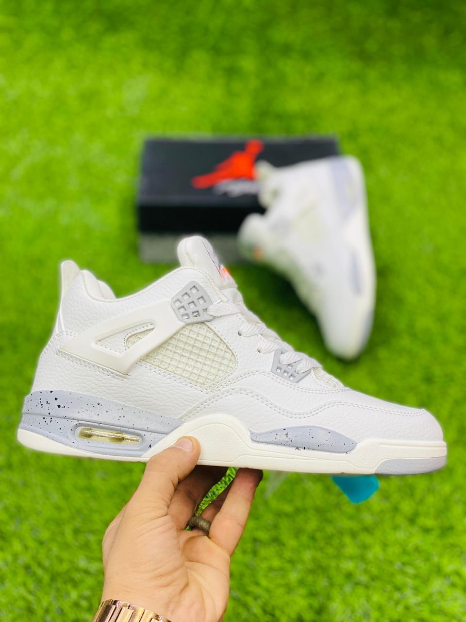 AR JDN 4 - Retro - White (Premium)