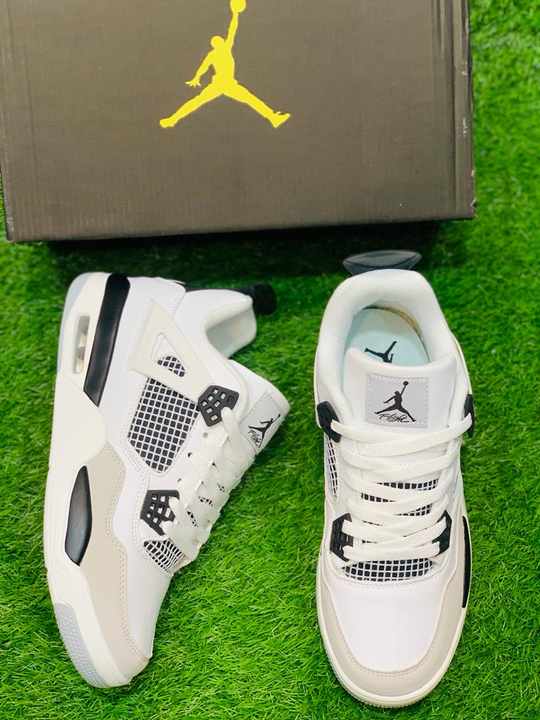 AR JDN 4 - Retro - White Black 2.0