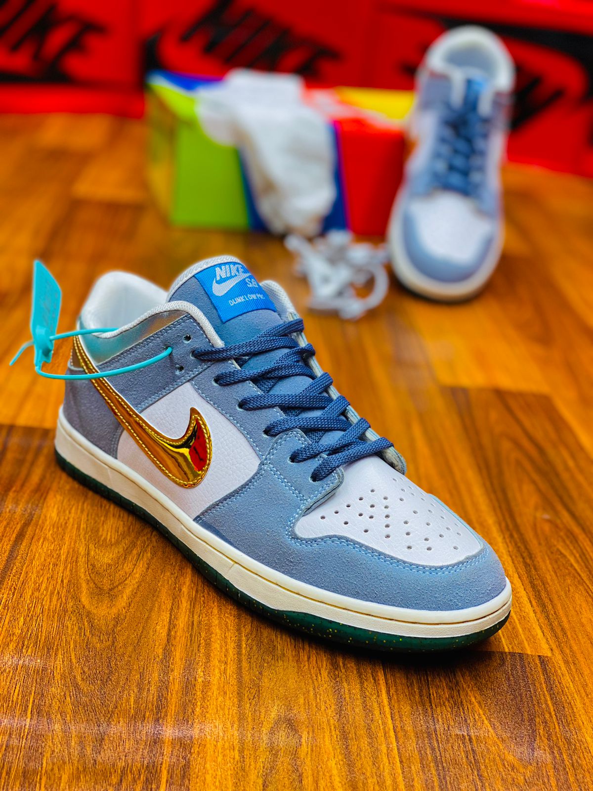 AR JDN 1 Low - Retro SB UNC Gold