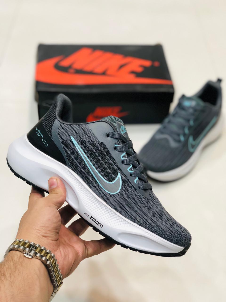 NKE Zoom - Wave Runner - Grey White (Sale)