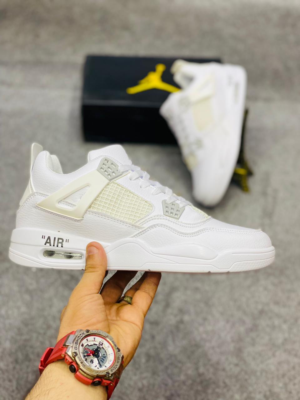 AR JDN 4 - Retro - White