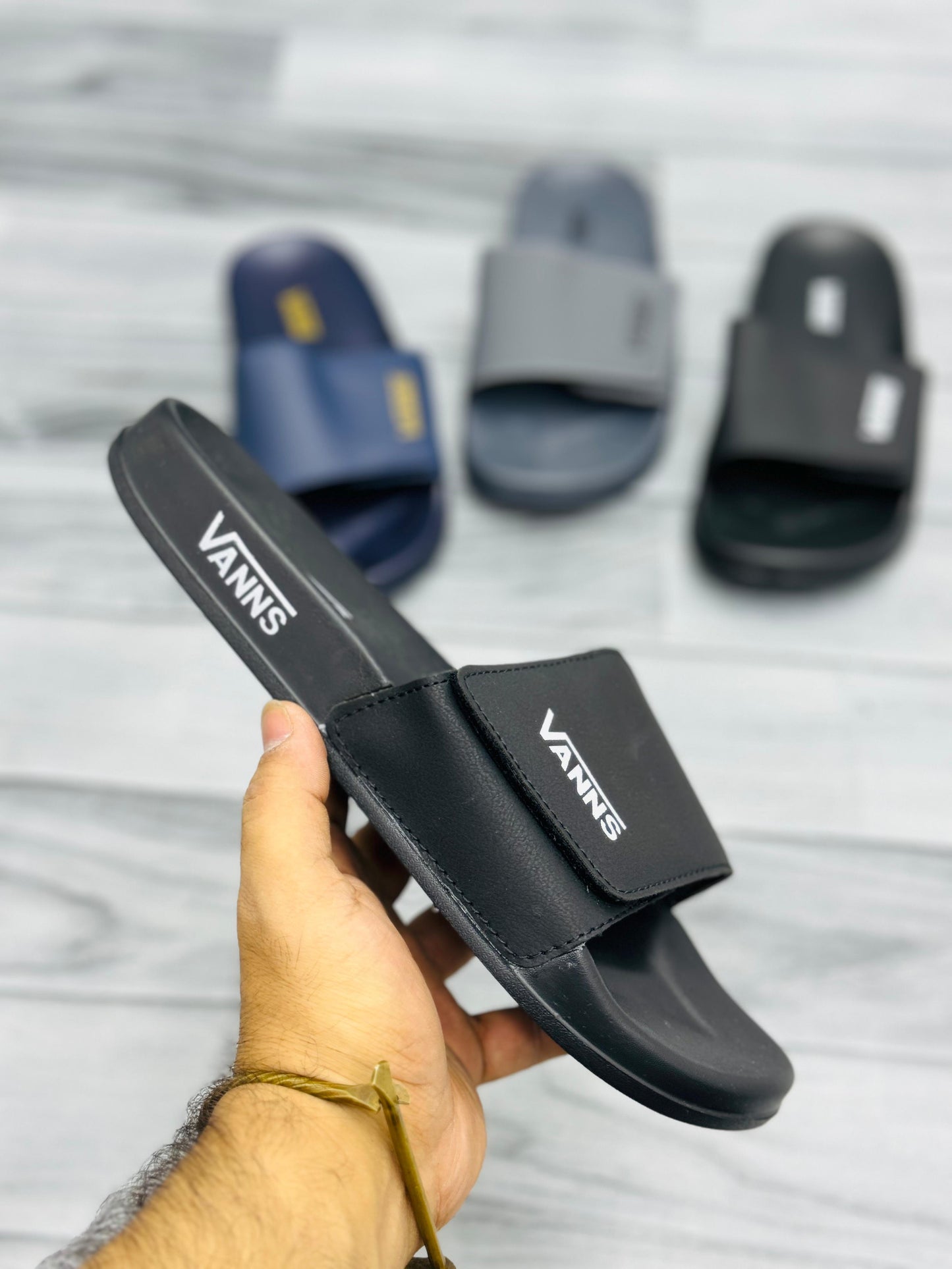 Vanns - Slides D2 - Black