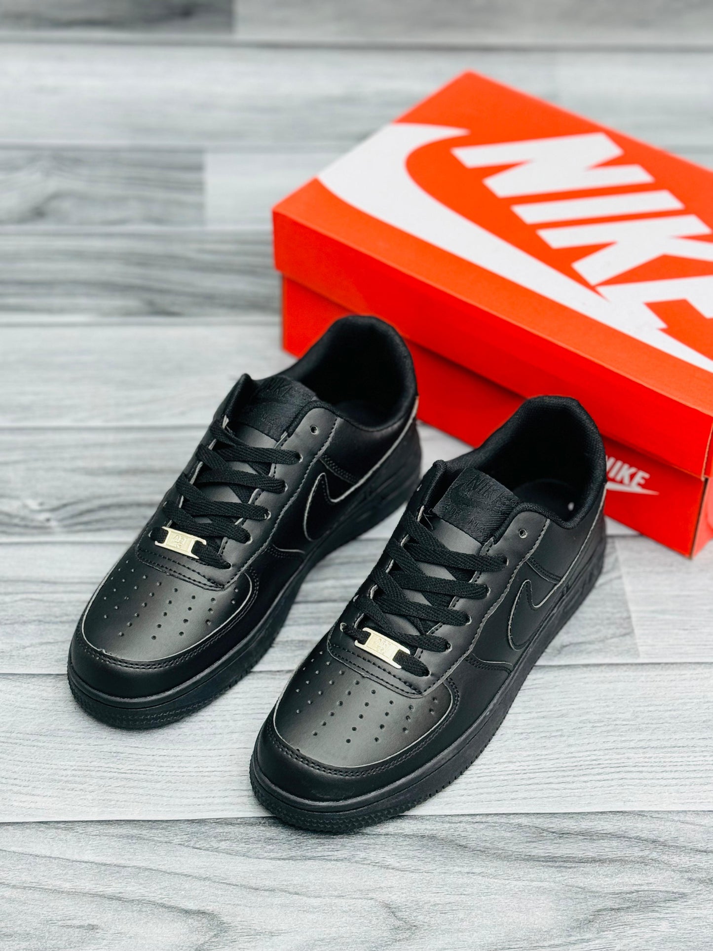 NKE Airforce 1 - All Black  (Master)