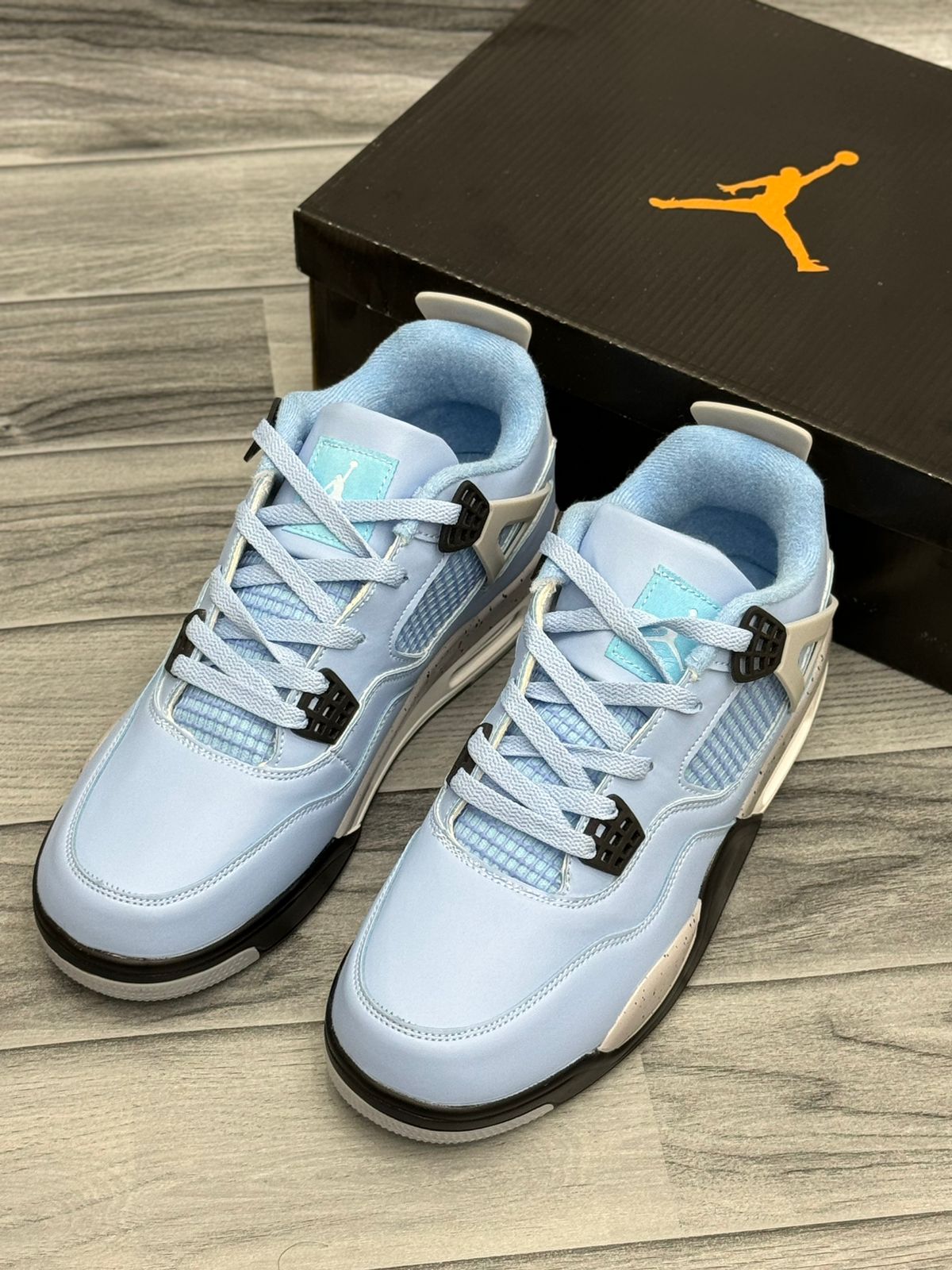 AR JDN  4 - Retro - Sky Blue 2.0