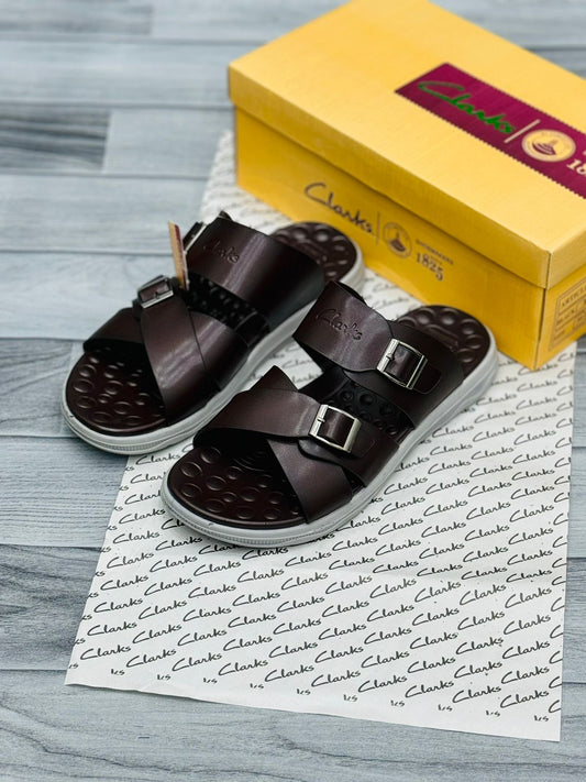 Clarks - Slippers D2 - Brown