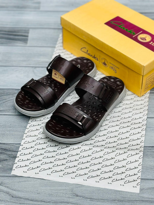 Clarks - Slippers D1 - Brown