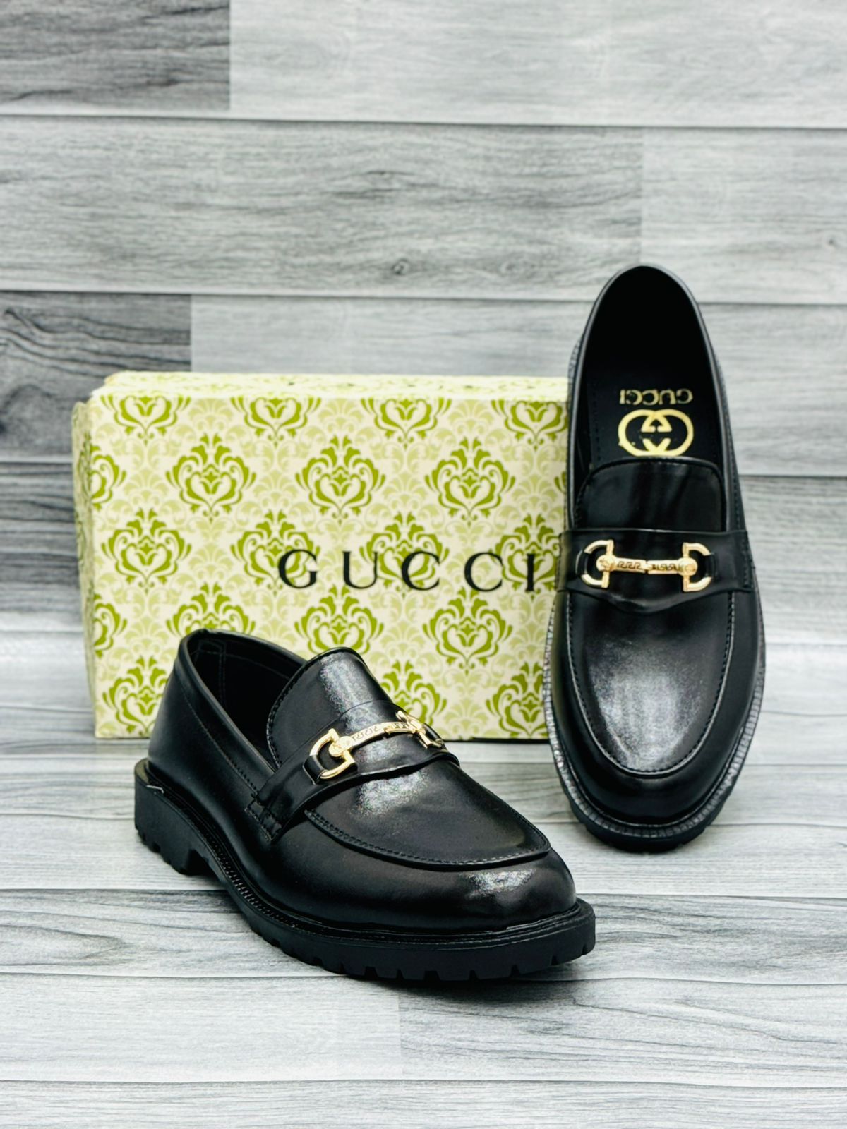 Guccci - Formal D10 - Black