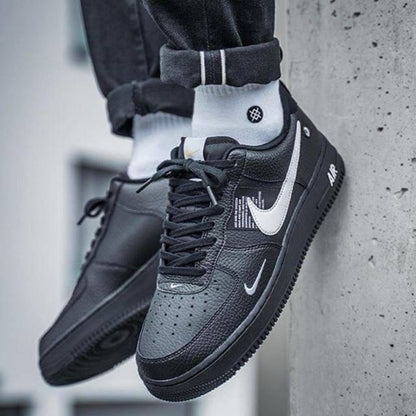 NKE Airforce 1 - Utility Black (Master)