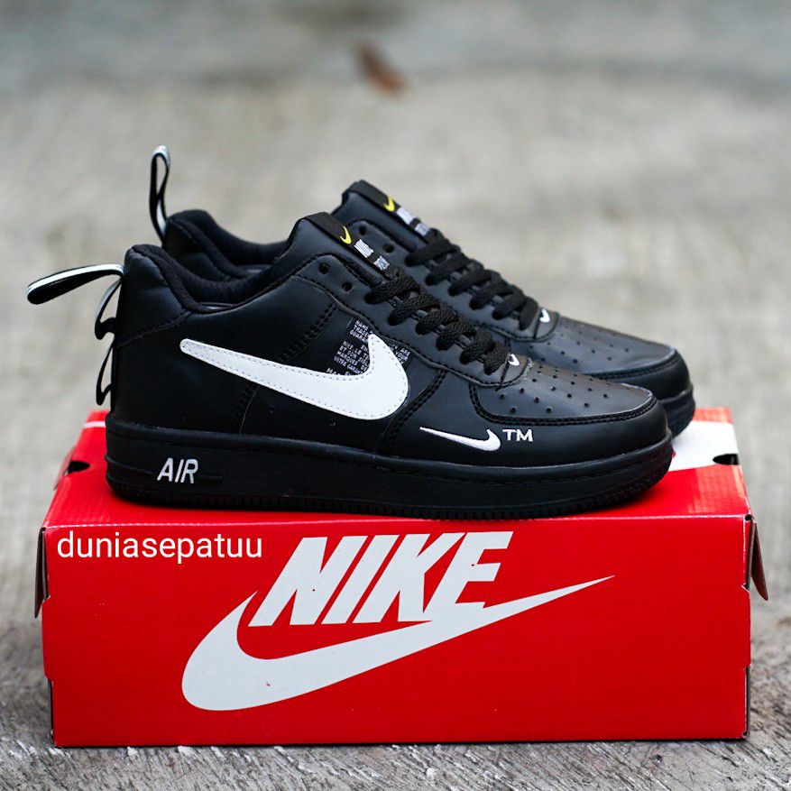 NKE Airforce 1 - Utility Black (Master)