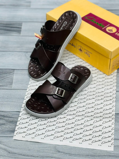 Clarks - Slippers D2 - Brown