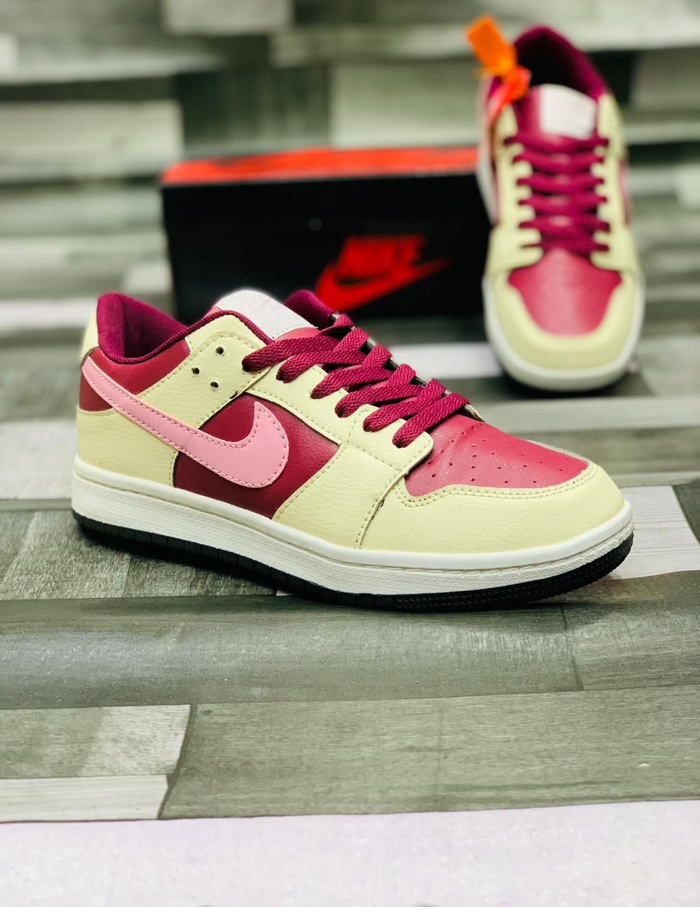 NKE Airforce 1 - Rose