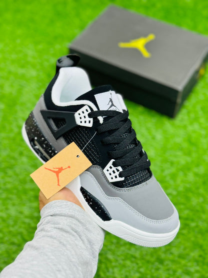 AR JDN 4 - Retro - Grey Black