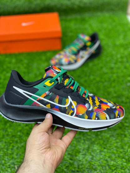 NKE Zoom - Pegasus 38 - Black Graffiti 2.0