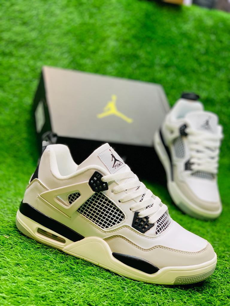 AR JDN 4 - Retro - White Black 2.0