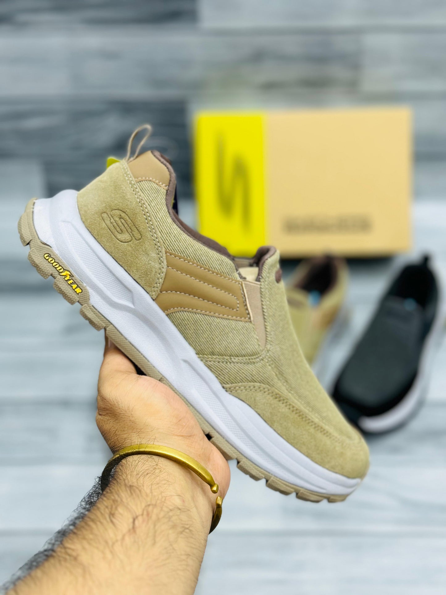 Skecher - Go Goodyear - Khaki