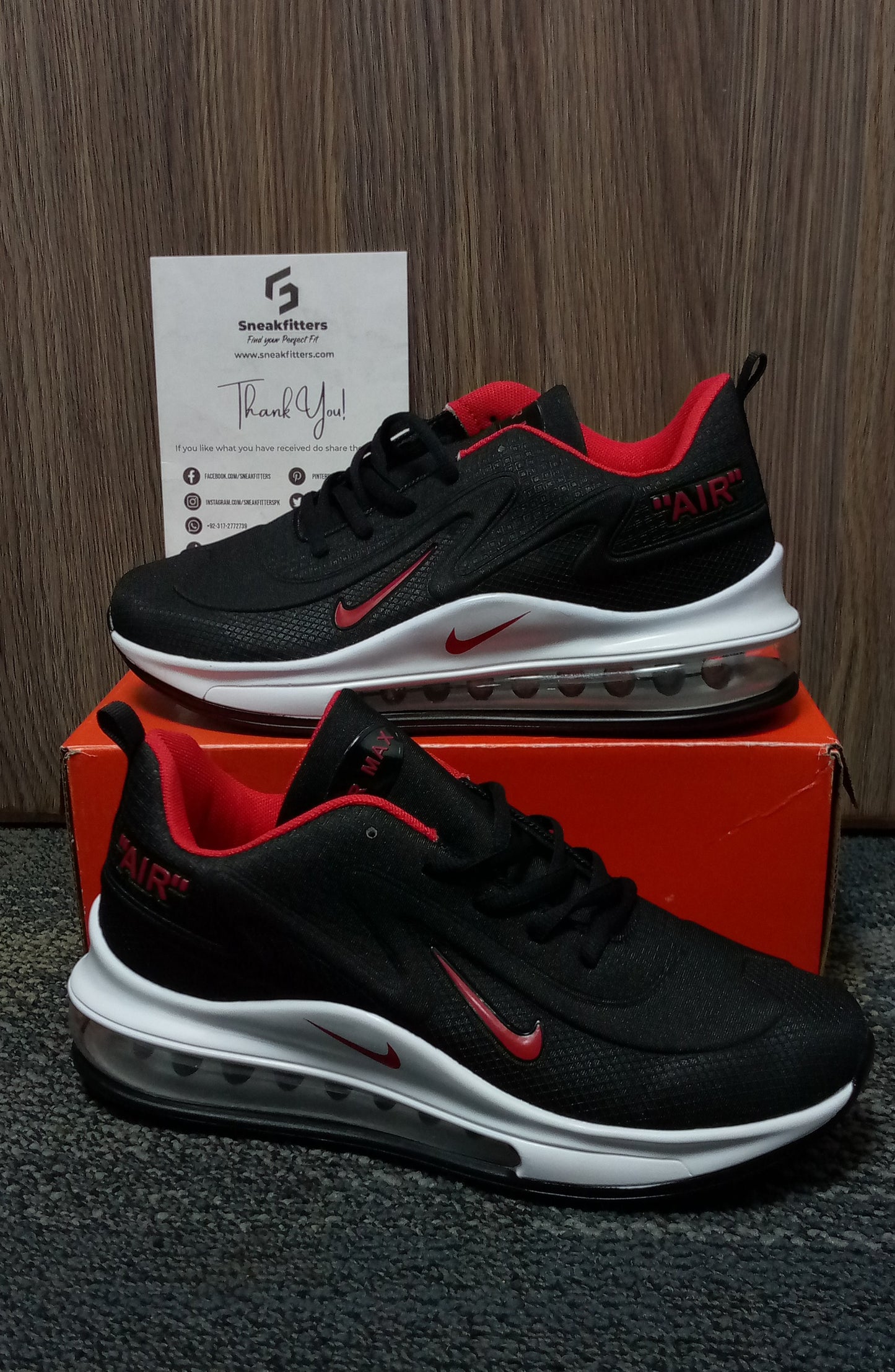 NKE Air Max 720 - Black Red