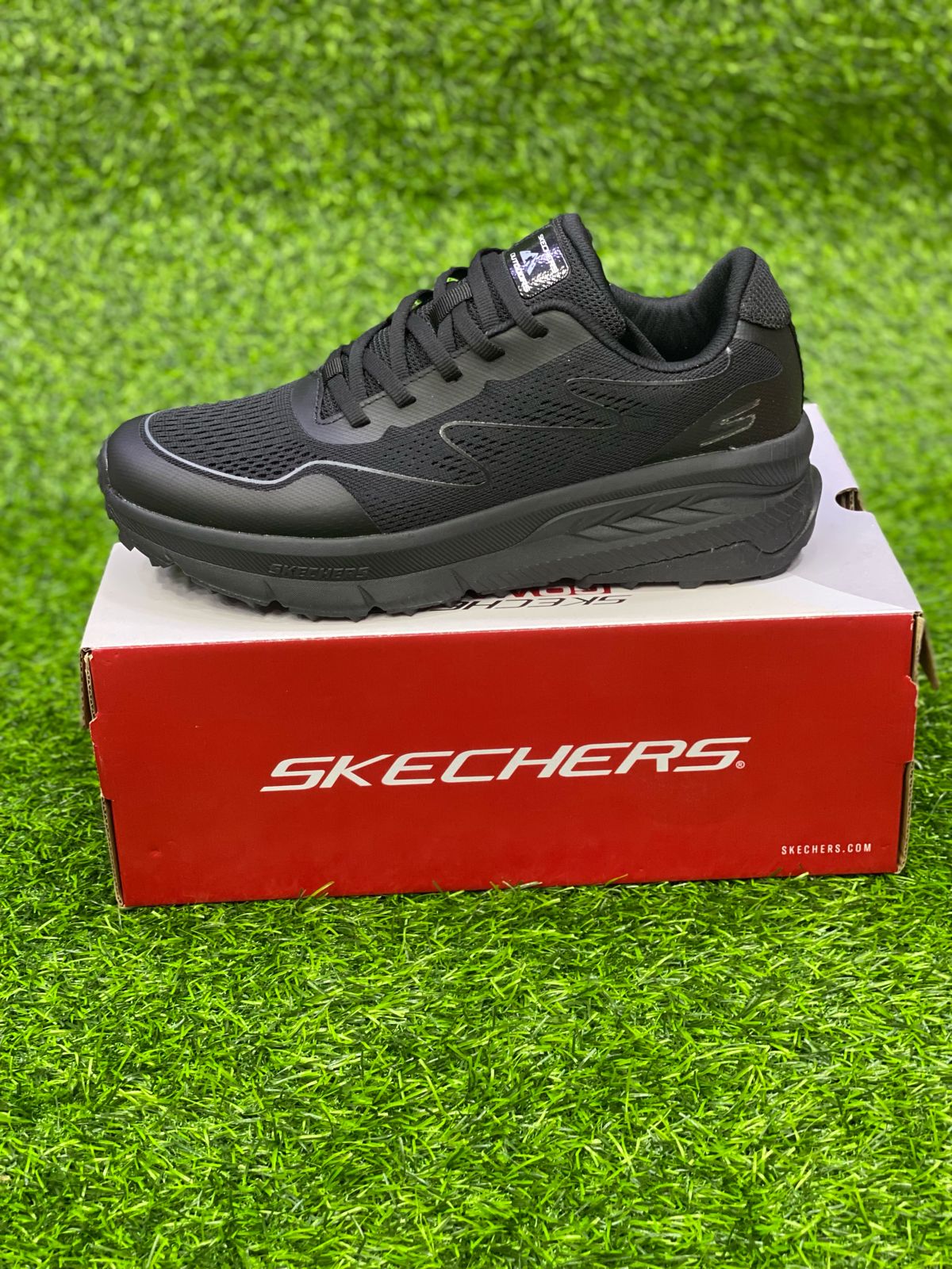 Skechers - Hyper Burst Out Door - All Black