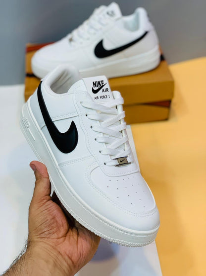 NKE Airforce 1 - White With Black