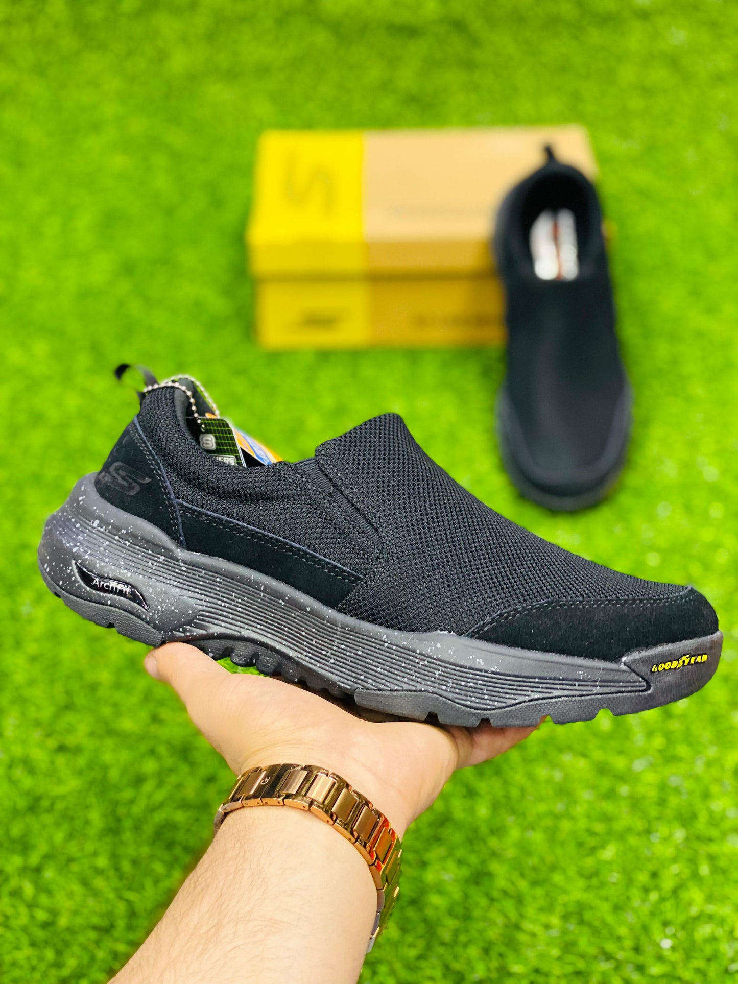 Skechers - Archfit - Goodyear - Black