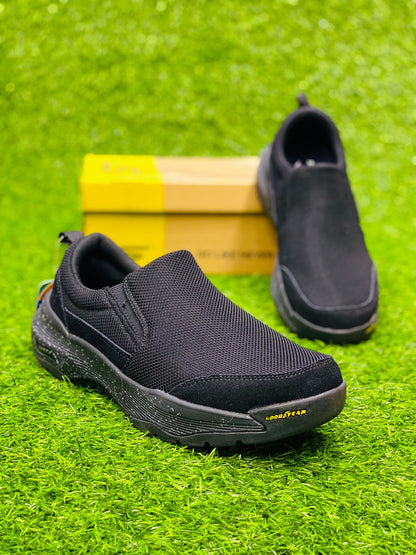 Skechers - Archfit - Goodyear - Black