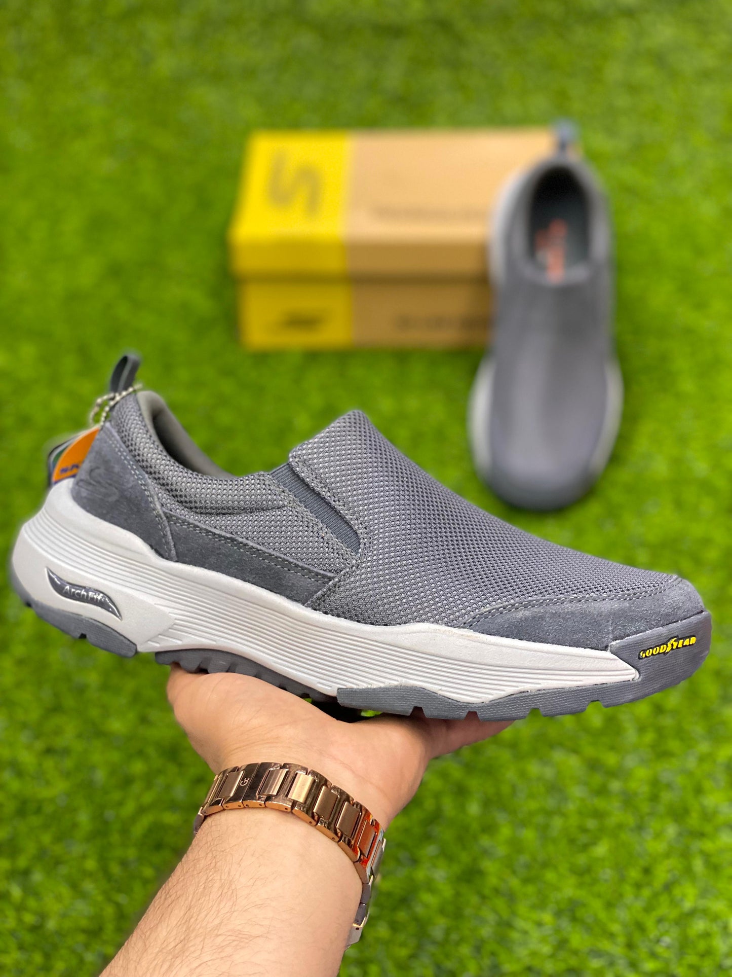 Skechers -  Archfit - Goodyear- Grey White