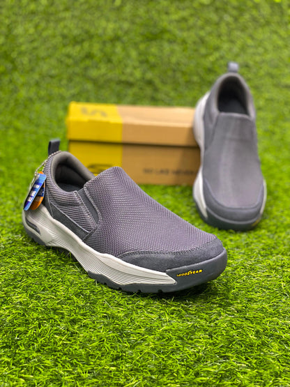 Skechers -  Archfit - Goodyear- Grey White