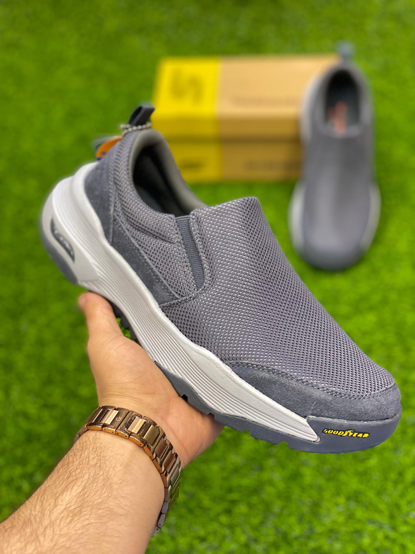 Skechers -  Archfit - Goodyear- Grey White