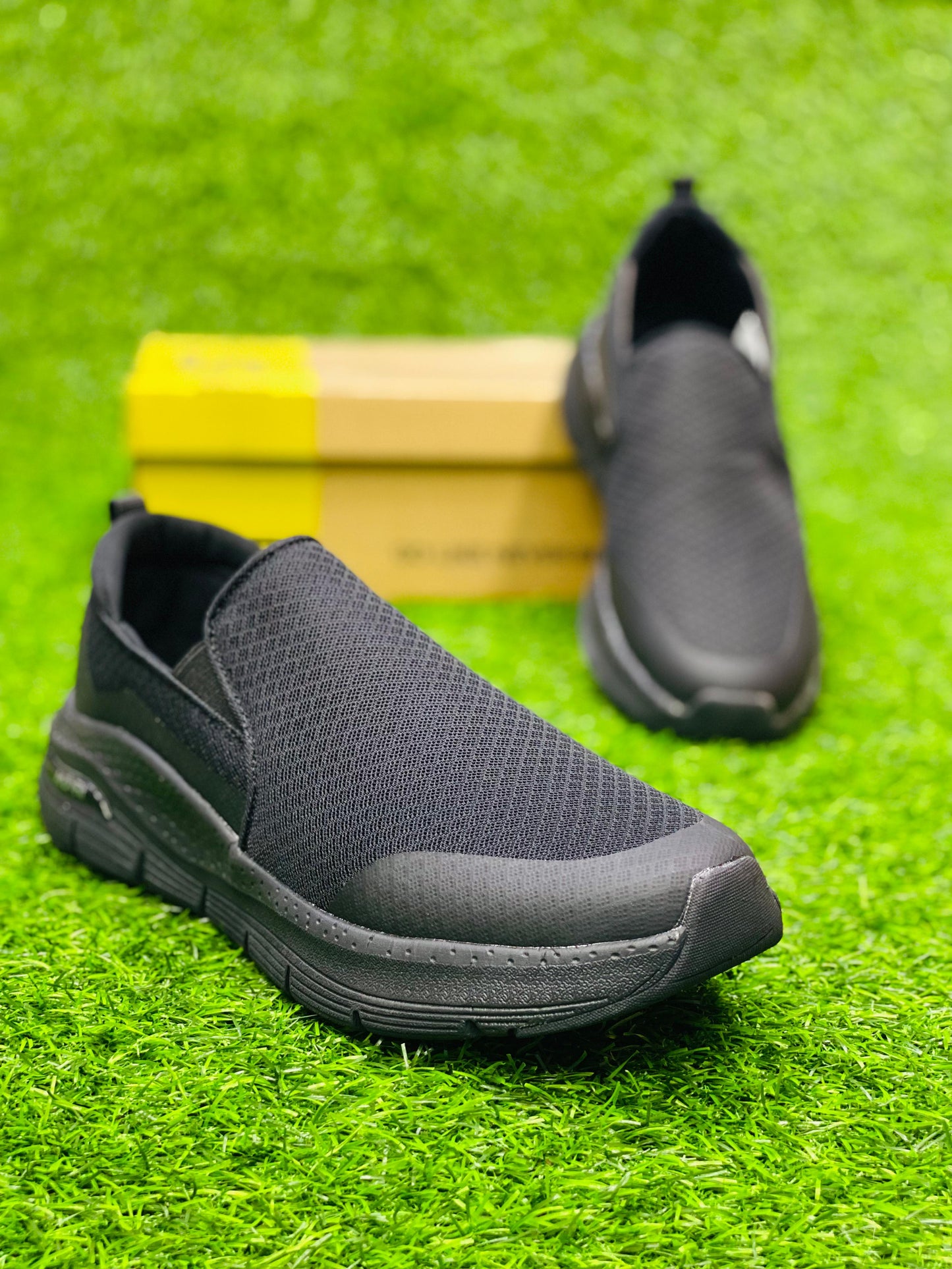 Skechers - Medicated - Archfit - All Black (Premium)