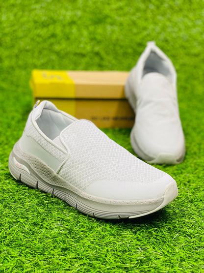 Skechers - Medicated - Archfit - White Khaki (Master)