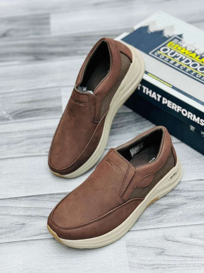 Skechers - Memory Foam Ultra Go Goodyear - Brown