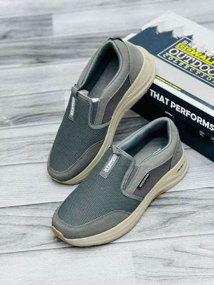 Skechers - Memory Foam Ultra Go Goodyear - Grey