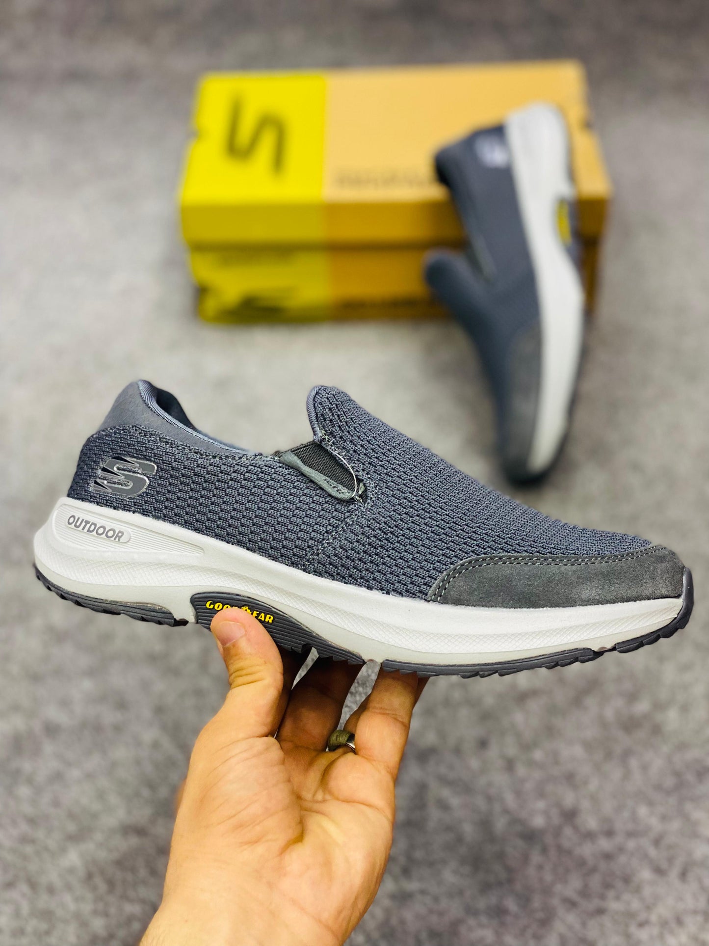 Skechers - Outdoor  - Gray White