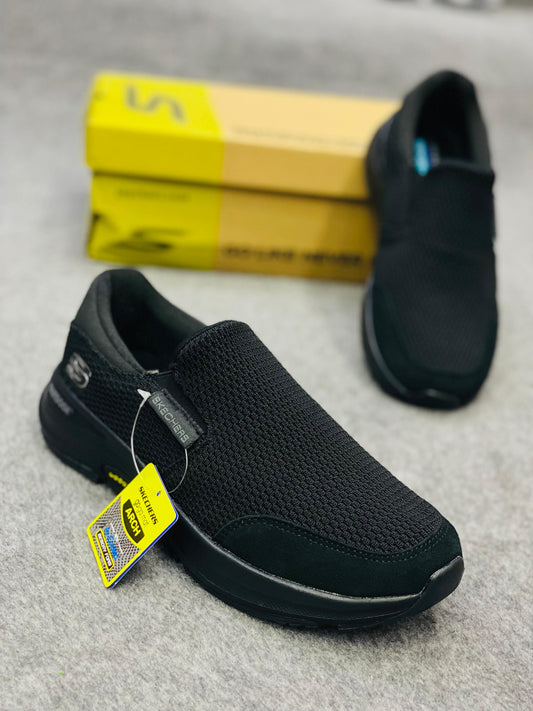 Skechers - Outdoor - Black (Sale)