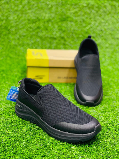 Skechers - Ultra Go-Goodyear - All Black 2.0