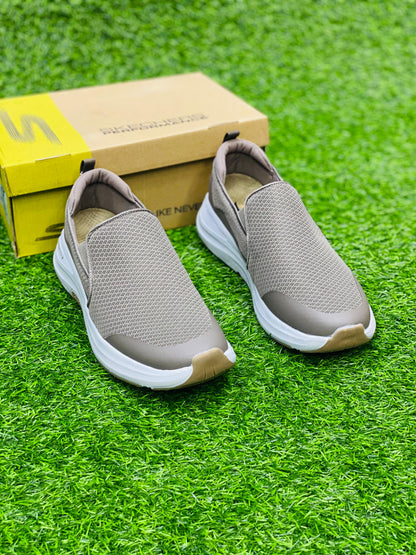 Skechers - Ultra Go-Goodyear  - Khaki White 2.0