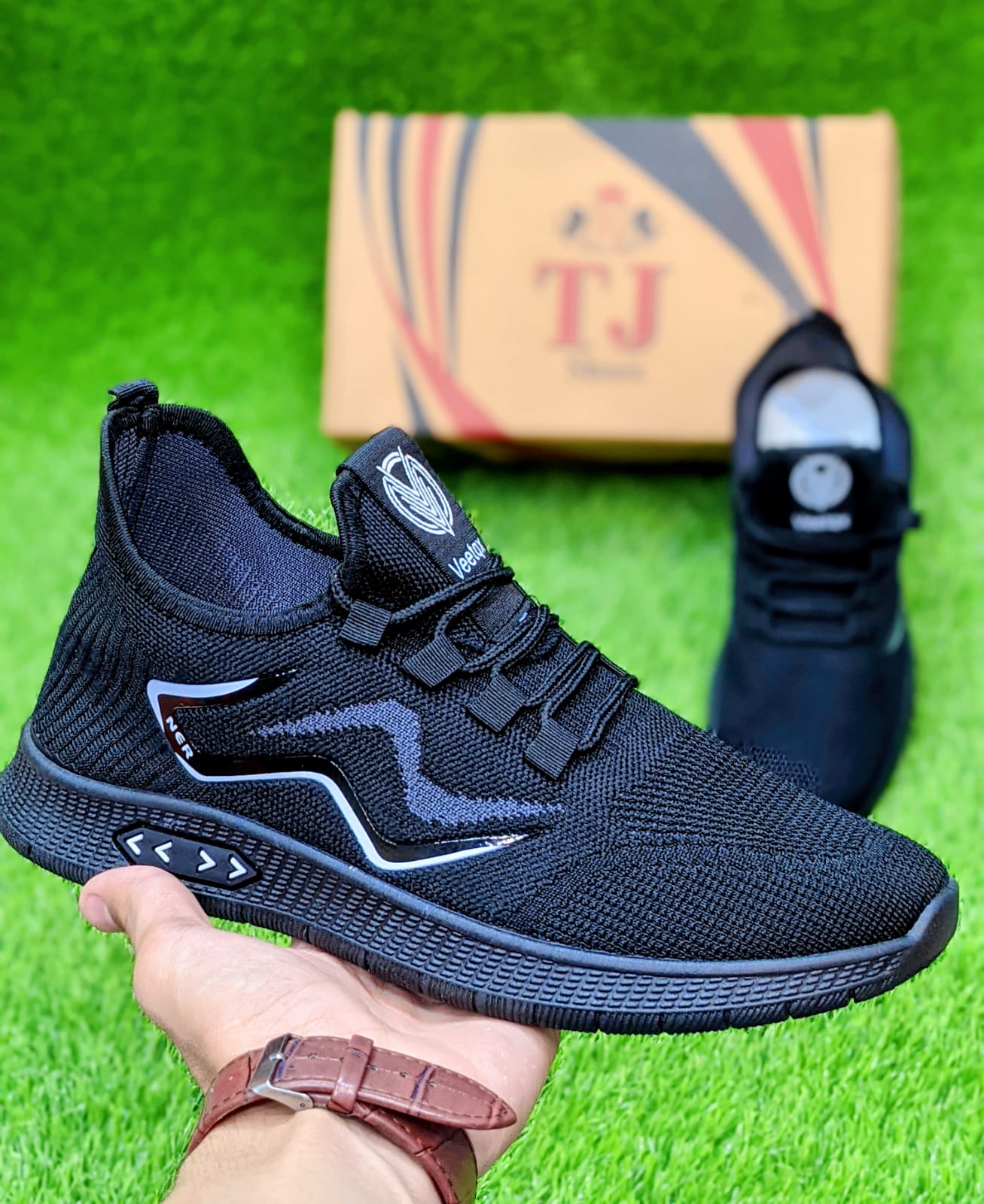 Veetqx - Starlite Sports Shoes - Black