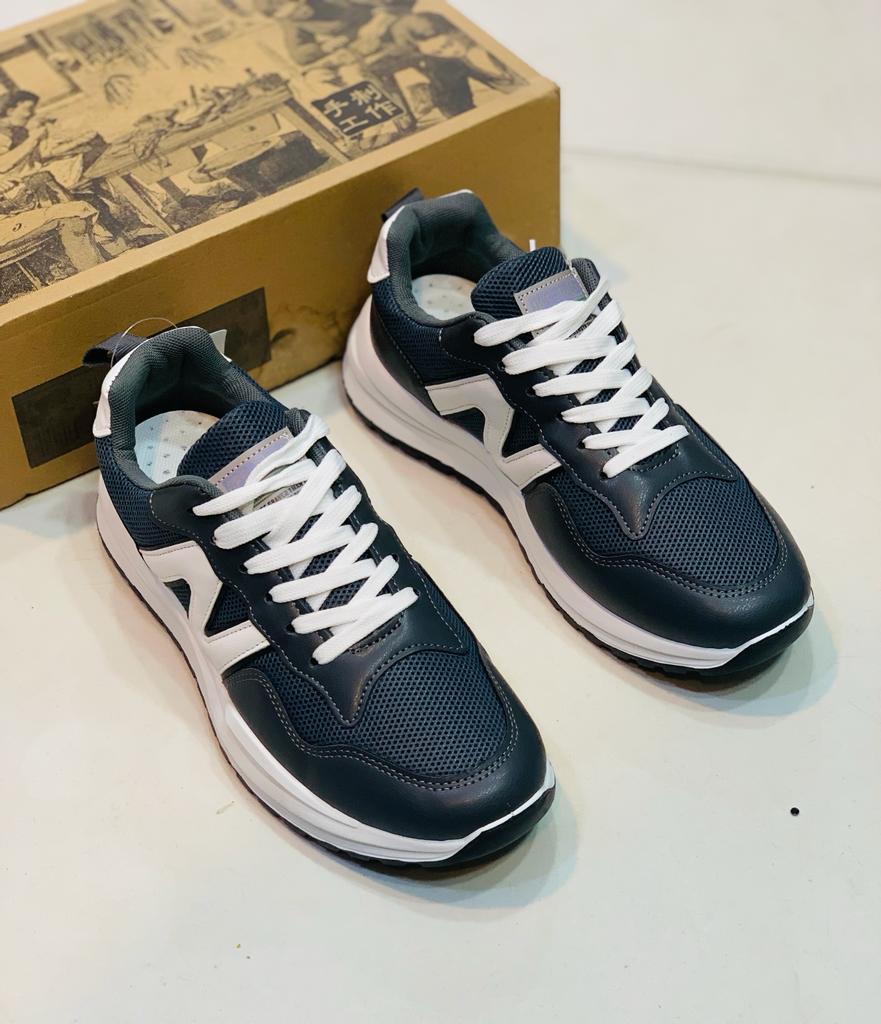 WalkLine - Comfortable New Stylish And Trendy Shoe - Black White