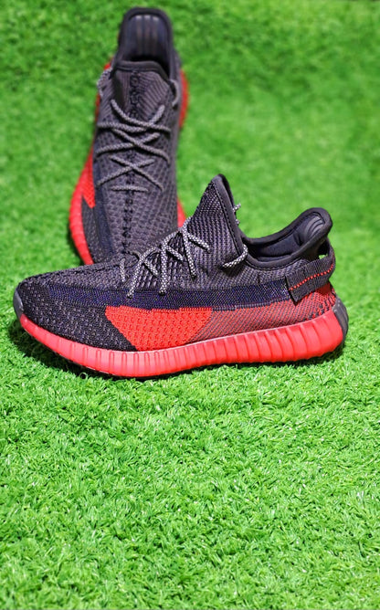 Yeezy - 350 V2 - Red Black