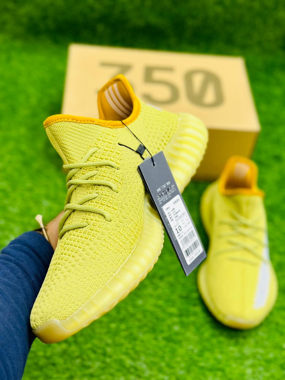 Yeezy - 350 Wave Runner Jogger - Yellow